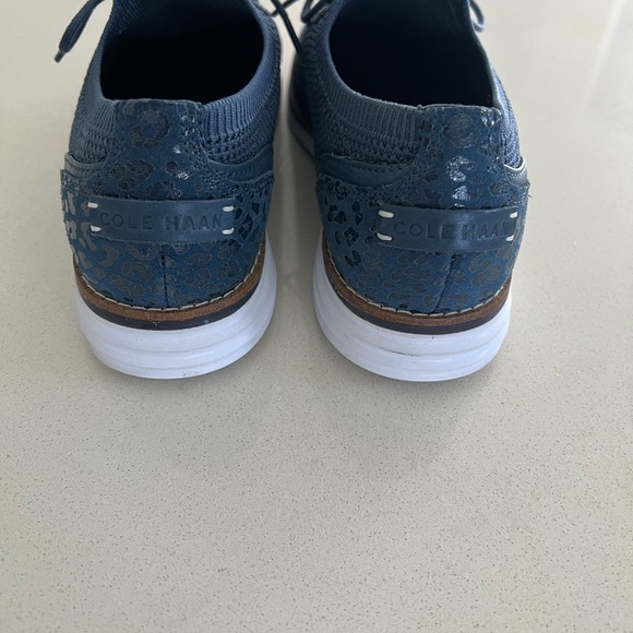 Cole Haan - OriginalGrand Wingtip Oxford - Picture 4 of 8